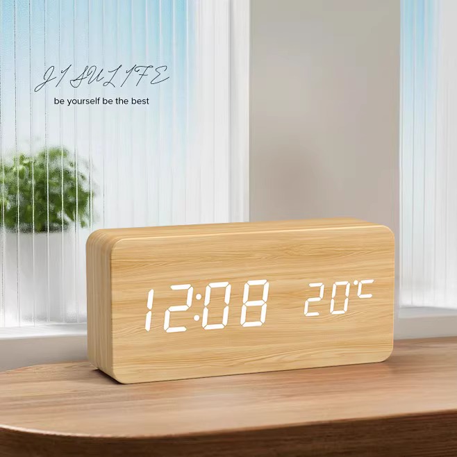 电子时钟桌面led数字显示表摆台式静音创意客厅摆件木质智能闹钟