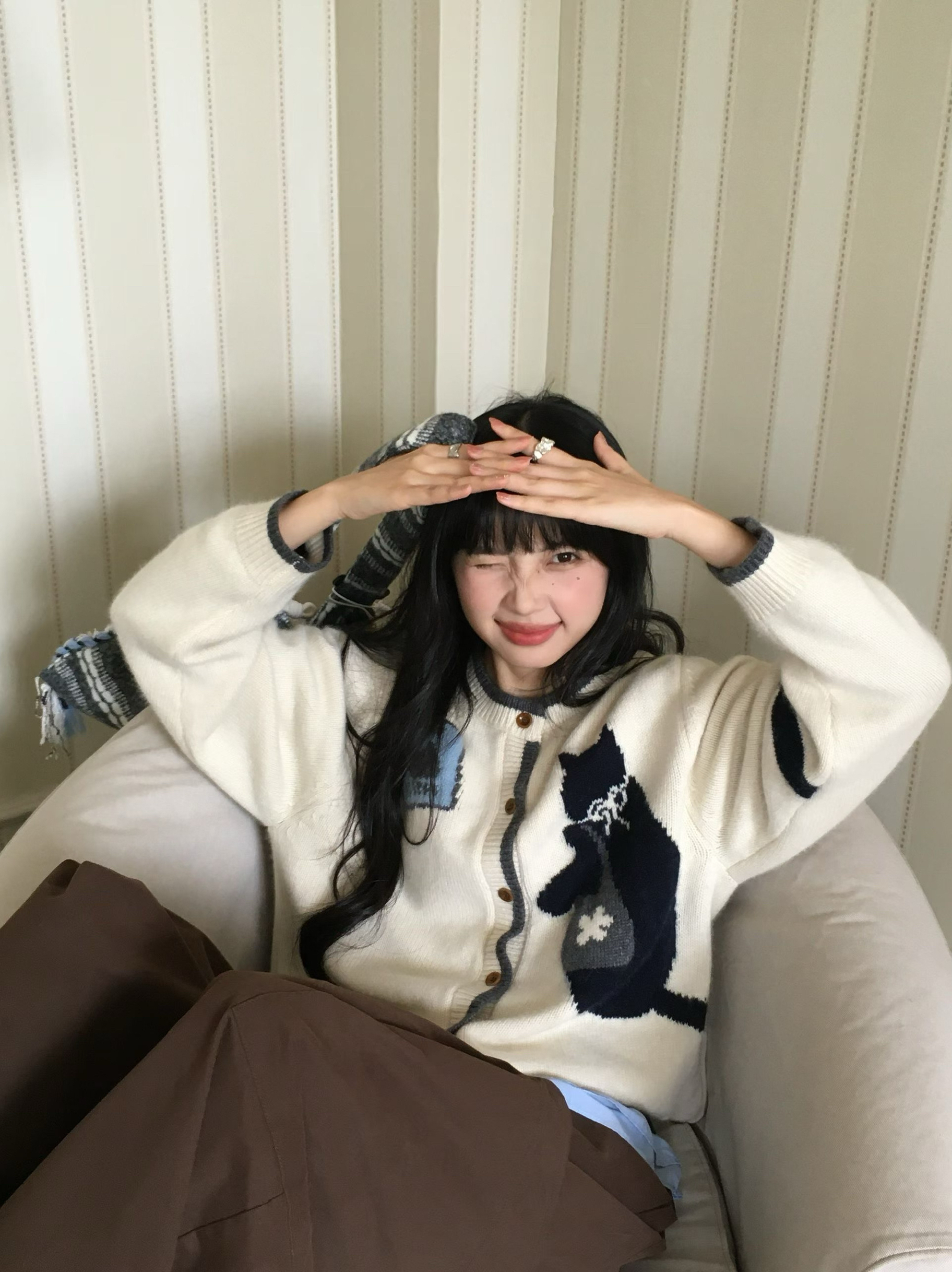 H.one秋冬新款猫咪图案韩系宽松圆领长袖针织开衫女毛衣外套上衣