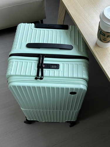 Японский вместительный и большой универсальный чемодан подходит для мужчин и женщин