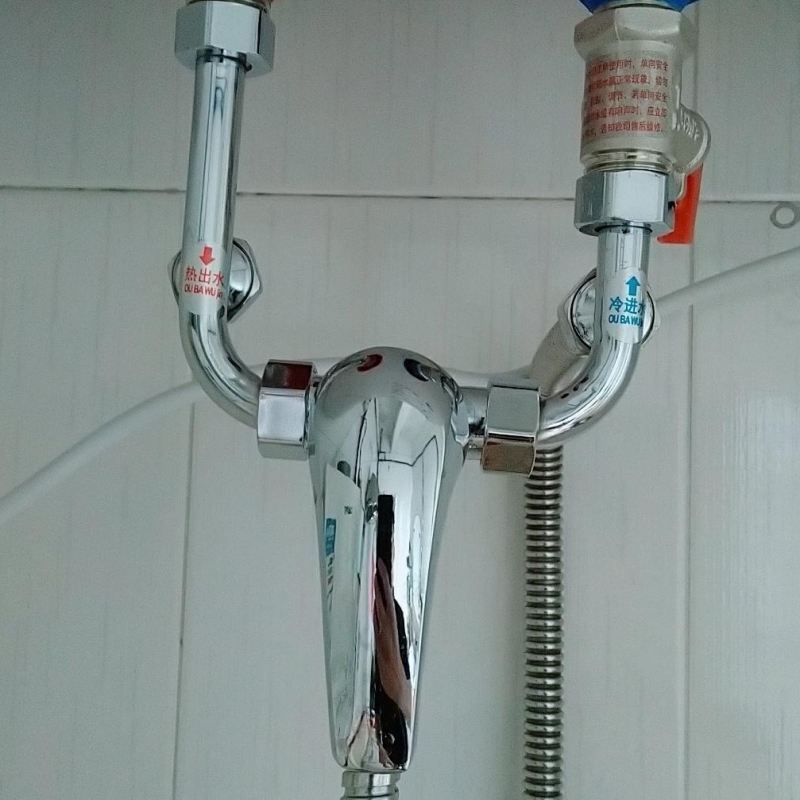 洗澡混水阀淋浴花洒水龙头304不锈钢喷头混合阀门通用家用U型配件