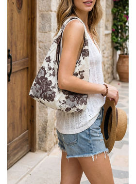 CAC罗曼蒂克褶皱提花包包