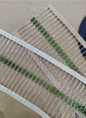 0251.062NRT1L 1/16A 125V 62mA 0.062A绿色轴向电阻式保险丝力特