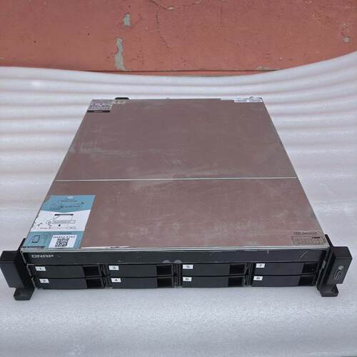 议价QNAP TS-863U-RP 8盘NAS存储服务可维修