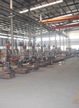 沈阳中捷万向摇臂钻床Z72*8摇臂钻床手动进刀万向摇臂钻72