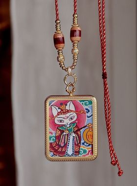 2026青海热贡唐卡纯手绘狐仙唐卡项链钛钢嘎乌盒文创唐卡项链配饰