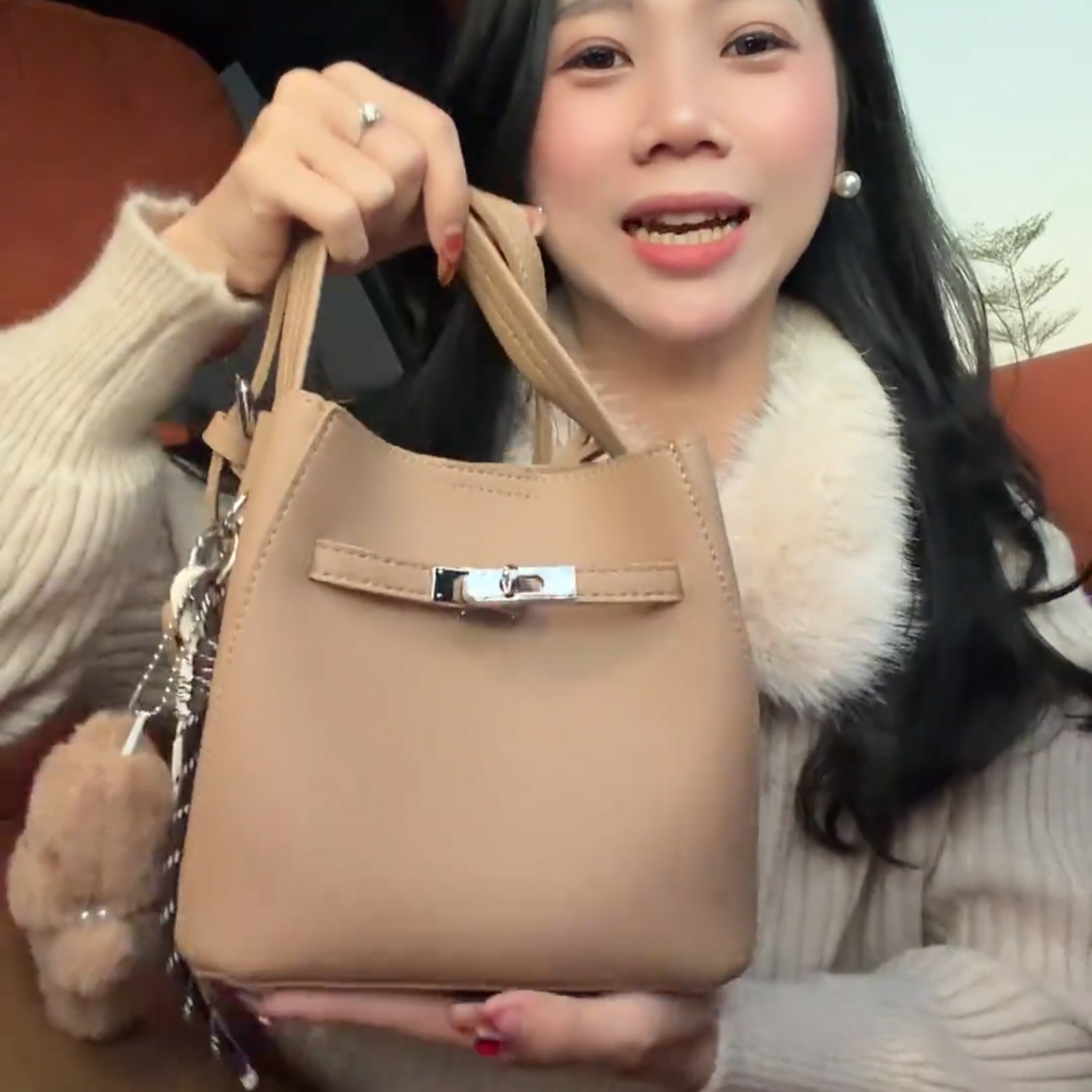 包包女款爆款2025新款时尚小众手提包秋冬外贸流行休闲水桶包