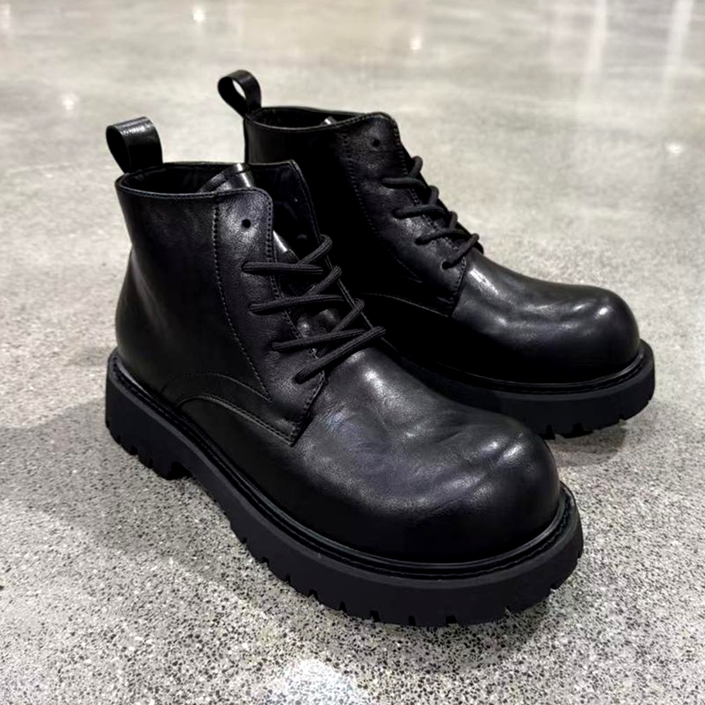 秋冬新款英伦风厚底马丁靴男中帮休闲皮鞋黑色系带工装加绒短靴子,流行男鞋,马丁靴,淘宝优惠券,粉丝福利购,淘宝优惠卷