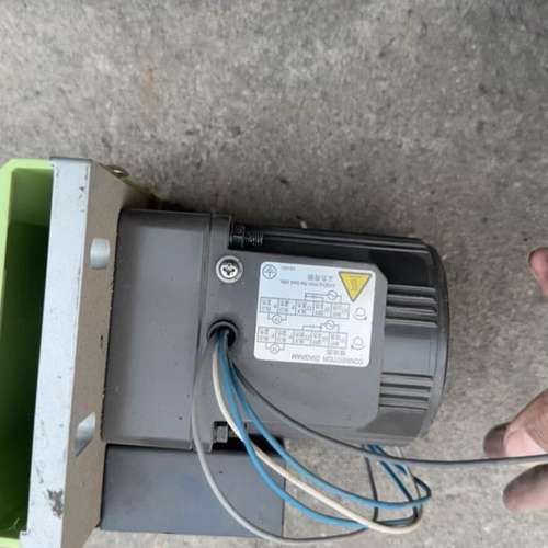 议价三相电机M8RX25G4GGA实物图功能包好，需要的议价