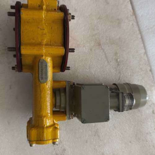 议价工业设备3NB-250T，实物如图，性能良好。闲置转让，议价