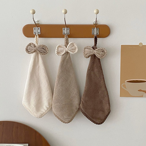 可爱蝴蝶结珊瑚绒可挂式擦手巾