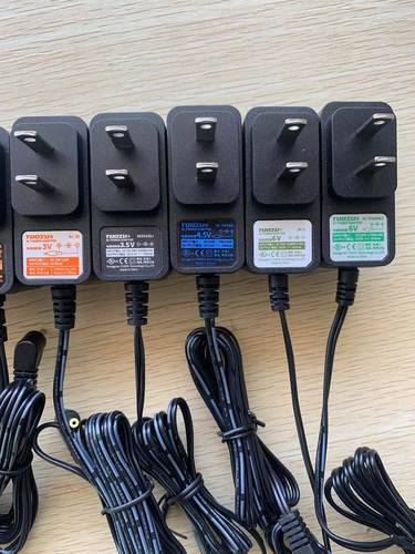 随身听电源适配器2V1.8V4.5V