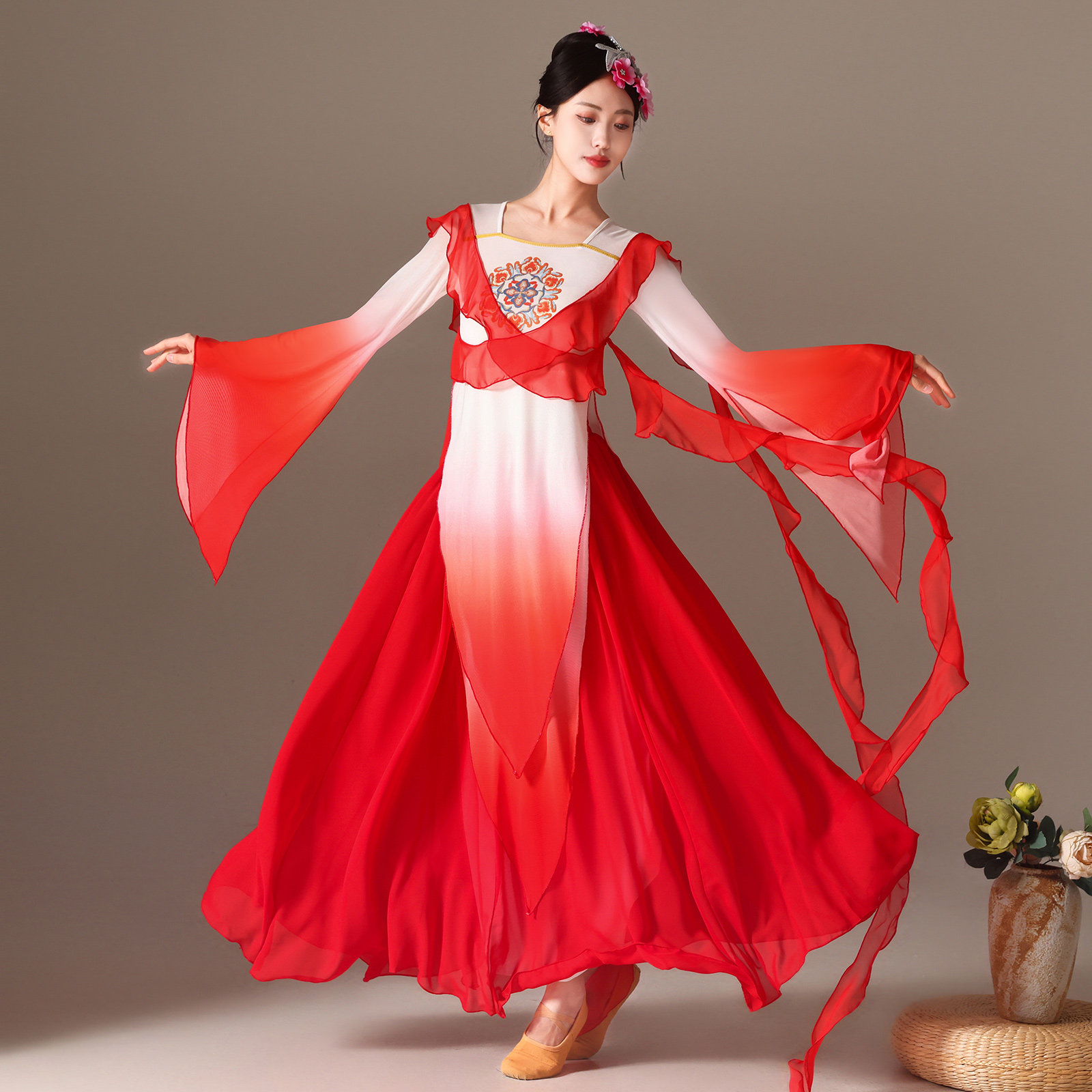 新中式古典舞蹈服女红色渐变飘逸大摆裙汉唐风仙气表演服练功服装