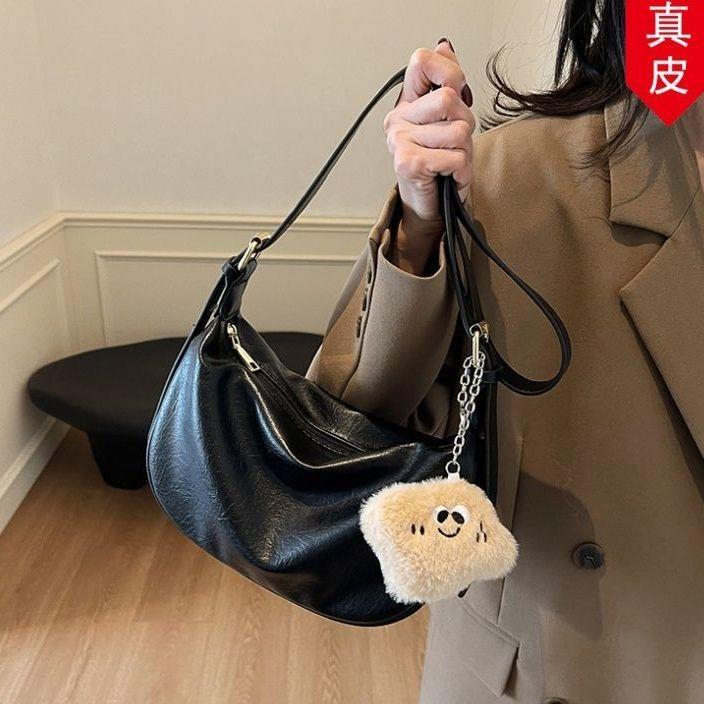 潮流少女可爱包挎韩国斜真皮ins时尚设计2026包小众新款饺子单肩