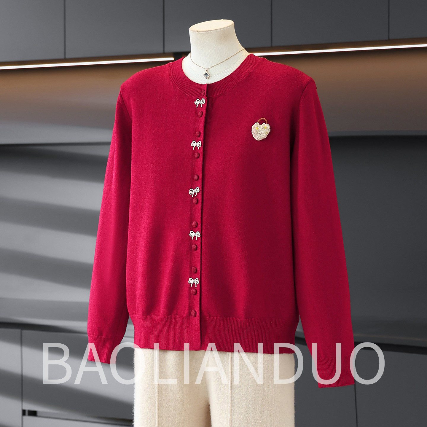 本命年妈妈春装针织衫中年女装喜庆红色上衣中老年春秋绣花打底衫