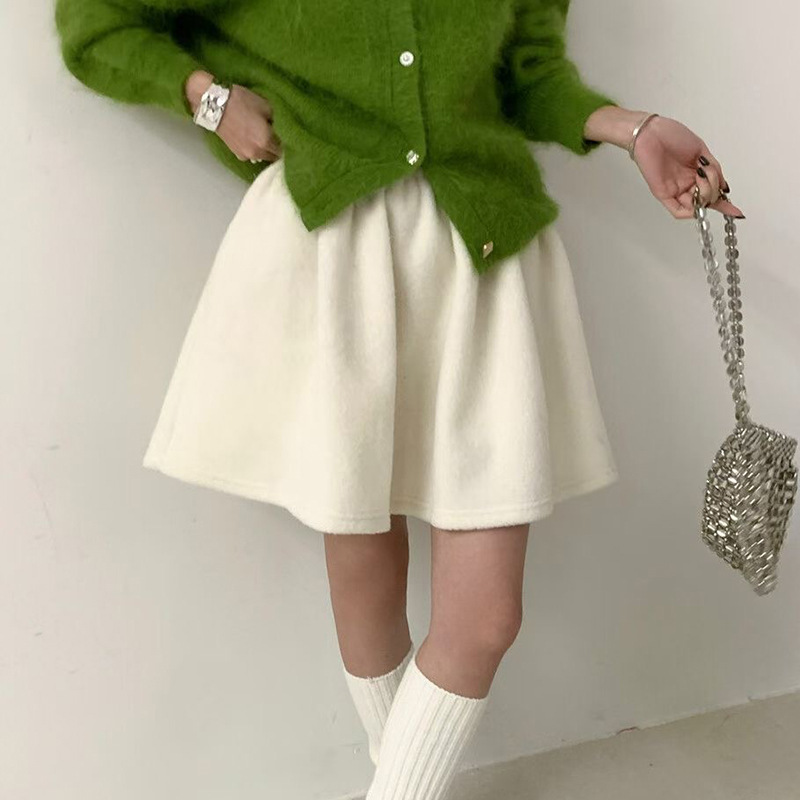 菲媛小个子防走光蓬蓬短裙女 秋冬新款时尚百搭纯色羊毛甜美A字裙