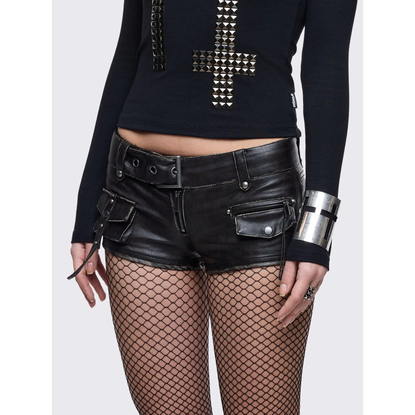 Minga暗黑哥特 黑色仿皮 口袋设计 复古低腰修身短裤热裤 皮裤,女装/女士精品,短裤,淘宝优惠券,粉丝福利购,淘宝优惠卷