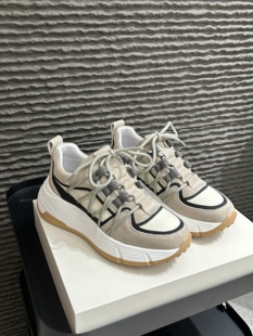 休闲鞋 李亚男2026年春季 低调奢华老钱风轻便增高5cM 可穿搭 四季