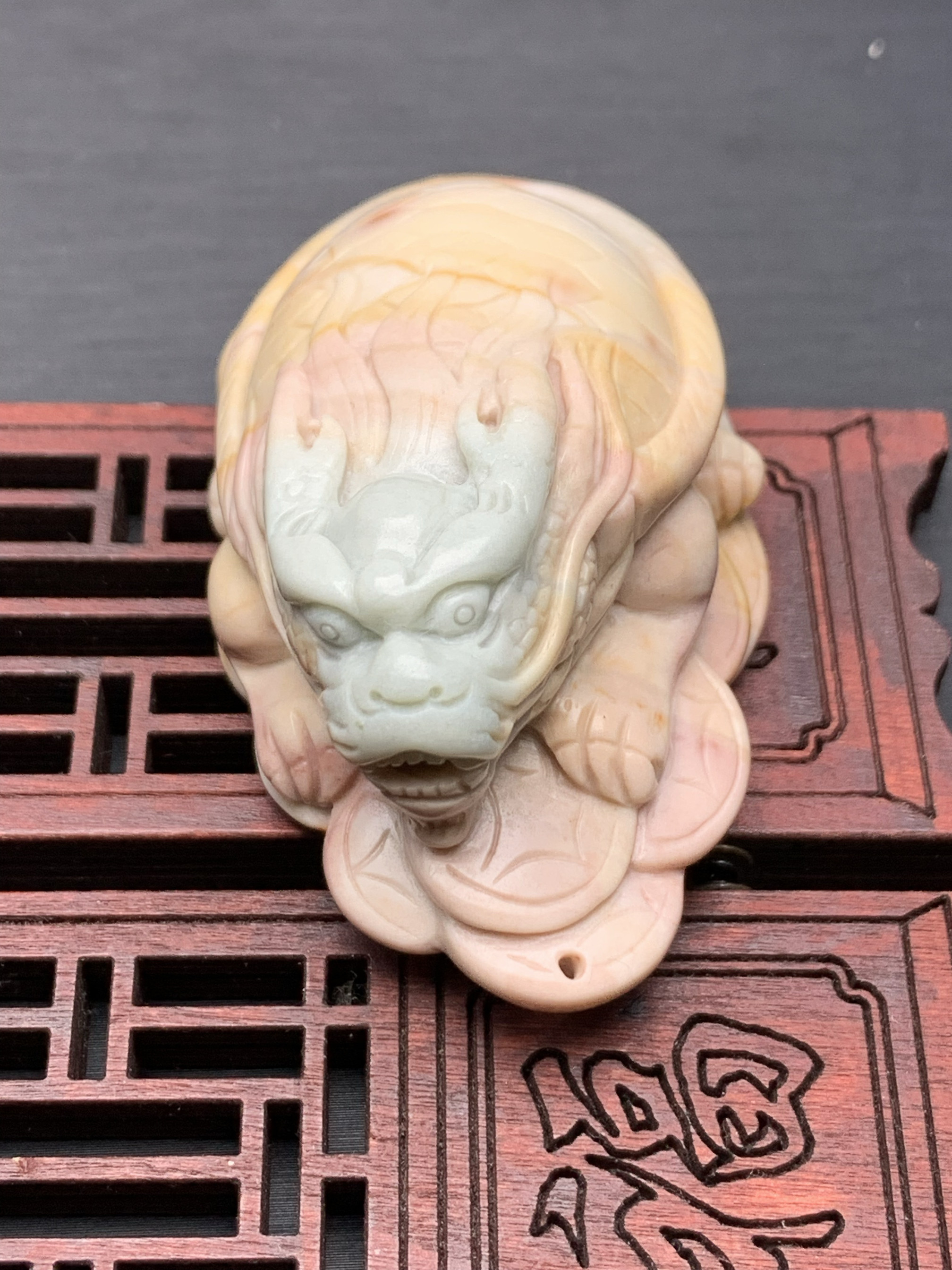 包真正品天然阿拉善彩玉三彩玉化料大龙龟吊坠/手把件两用款