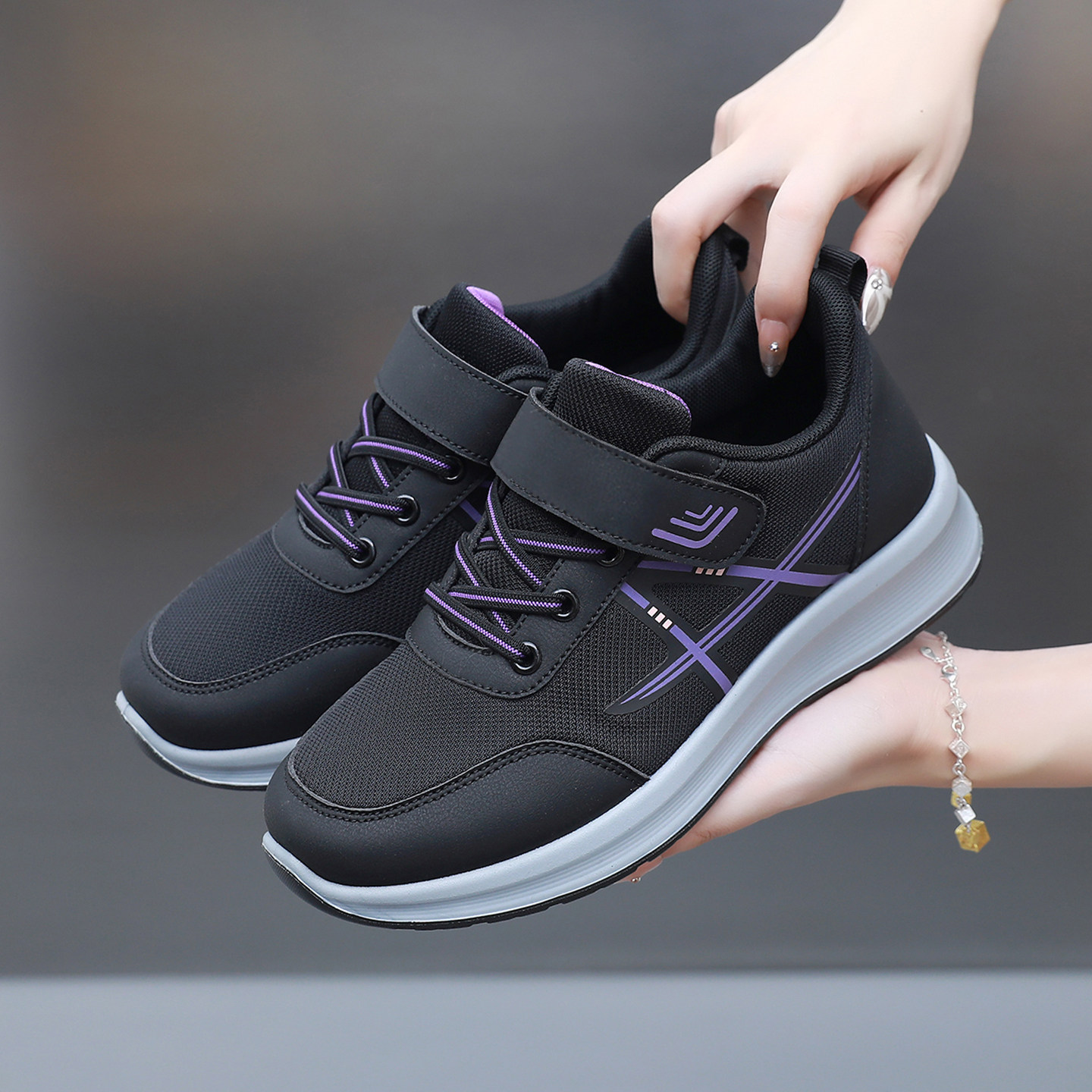 老北京布鞋春秋女高档时尚中老年健步防滑软底舒适运动休闲妈妈鞋,女鞋,健步鞋,淘宝优惠券,粉丝福利购,淘宝优惠卷