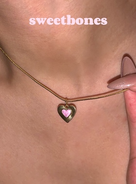 sweetbones复古金色爱心吊坠项链粉色爱心高级感辣妹锁骨链