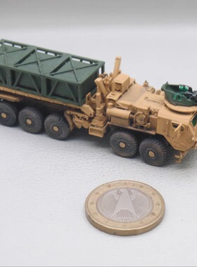 【展示】144 美军US Oshkosh PLS camion de chargement tactique