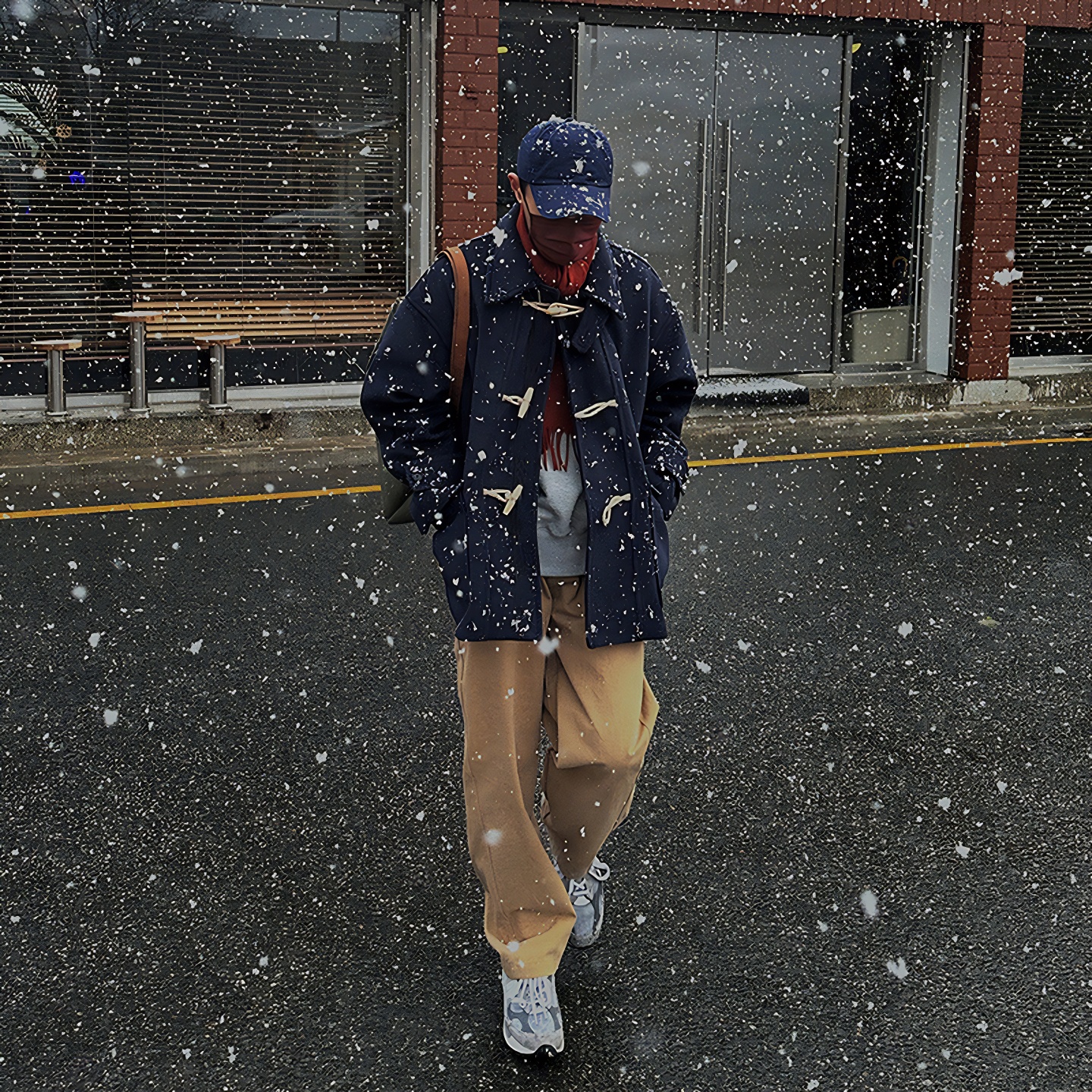 冬季加绒加厚牛角扣毛呢大衣外套