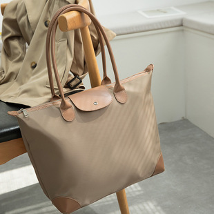 牛津布尼龙公文包托特妈咪包通勤旅游大包女单肩手提饺子包潮