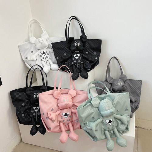 新款女士潮流大容量卡通玩偶公仔手提包包百搭单肩托特包