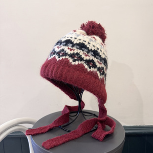 韩版 费尔岛风提花毛球针织帽女秋冬出街系带保暖显脸小护耳毛线帽