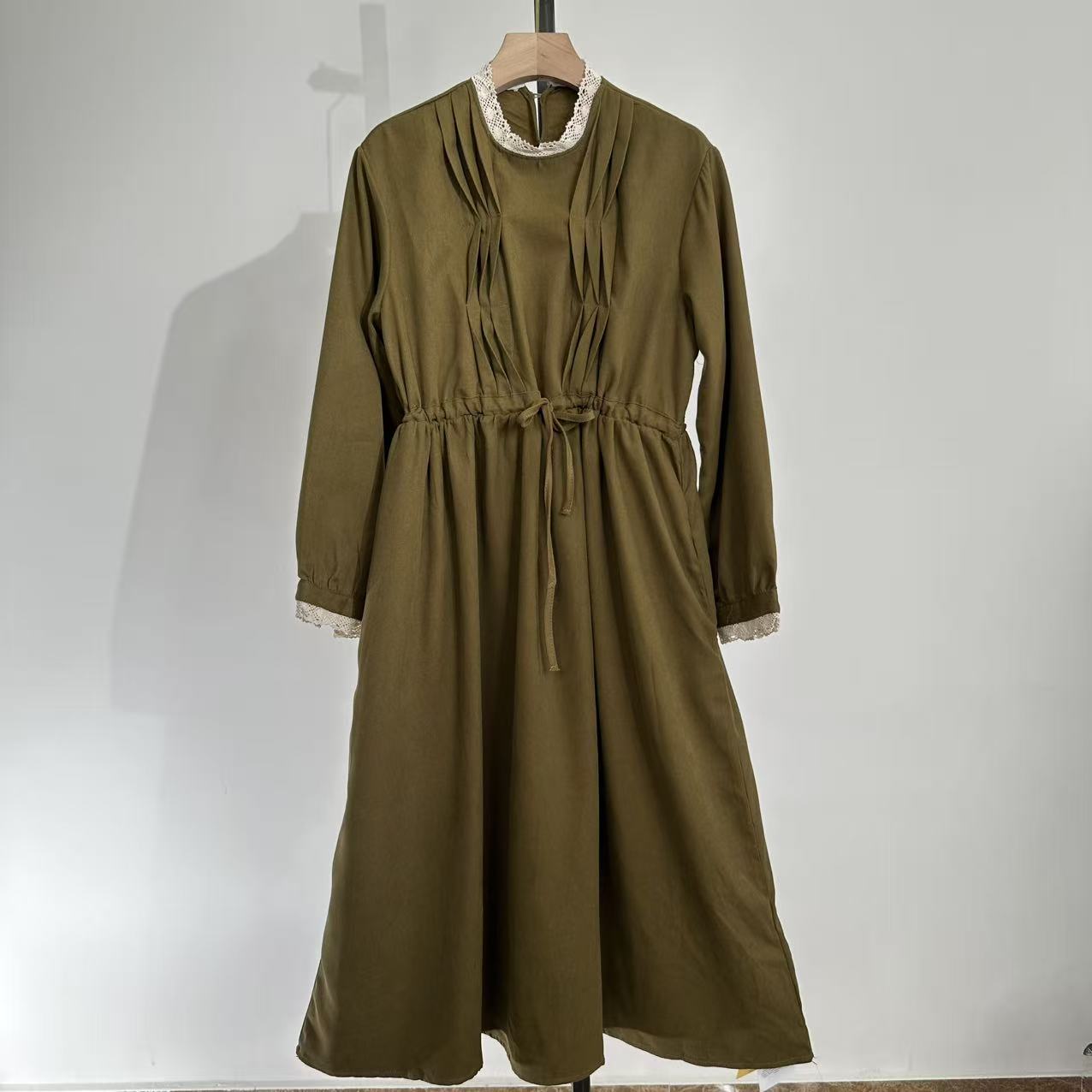 2025早秋新款长袖连衣裙