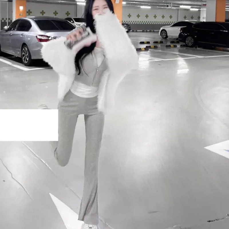 2024韩版春夏新款修身显瘦性感显身材短款连帽外套微喇休闲裤套装