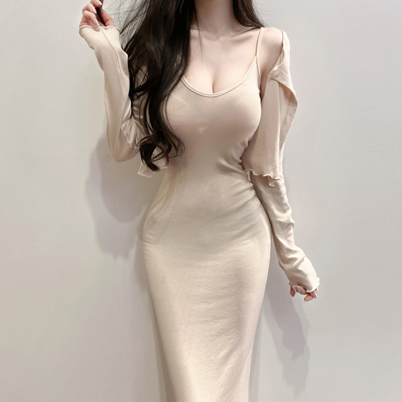 韩国2022春秋装新款女人味修身显瘦性感开叉吊带裙+薄款开衫套装
