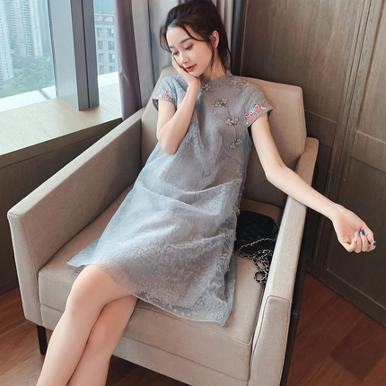 旗袍改良版连衣裙少女风年轻款2025新款夏新式蚀骨小个子欧根纱裙
