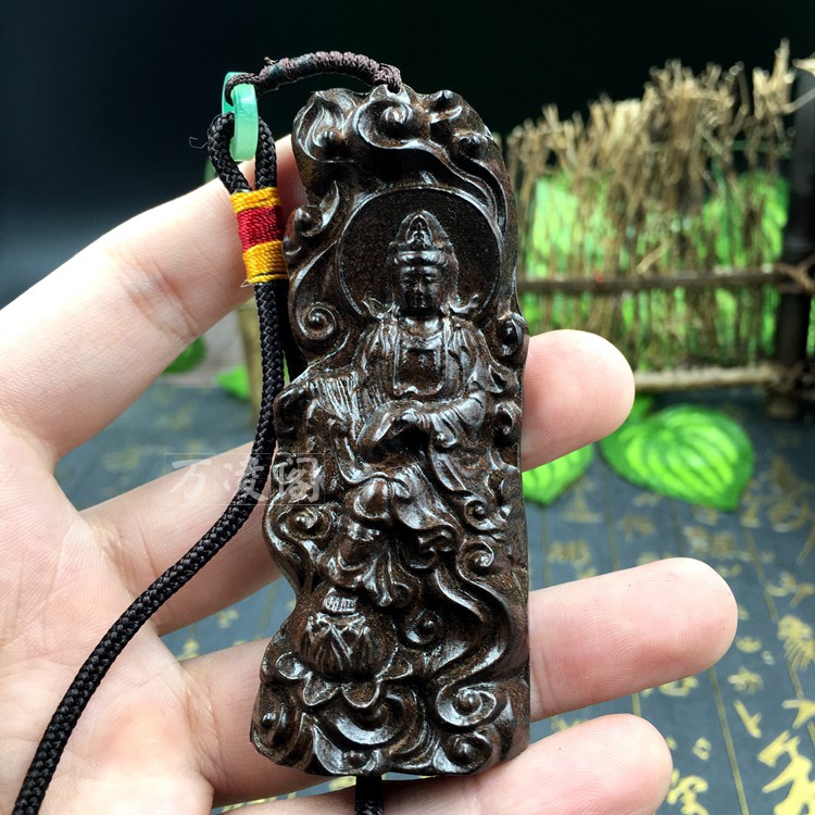 越南天然自在风观音菩萨沉香木雕
