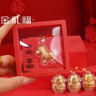 2026年卡通马上有钱金箔吊坠挂绳钥匙扣手机链金马挂件批发随手礼