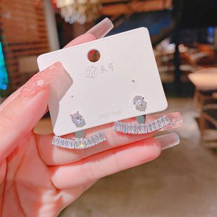 一款 轻奢气质高级感耳环 两戴后挂式 锆石耳钉