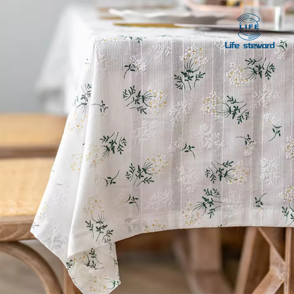 SmallDaisyConFrTable