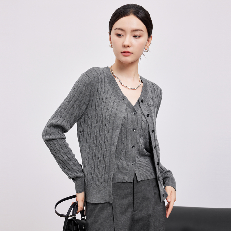 鲁思蒂针织衫马夹背心2024新款女春秋季气质时尚V领无袖马甲上衣