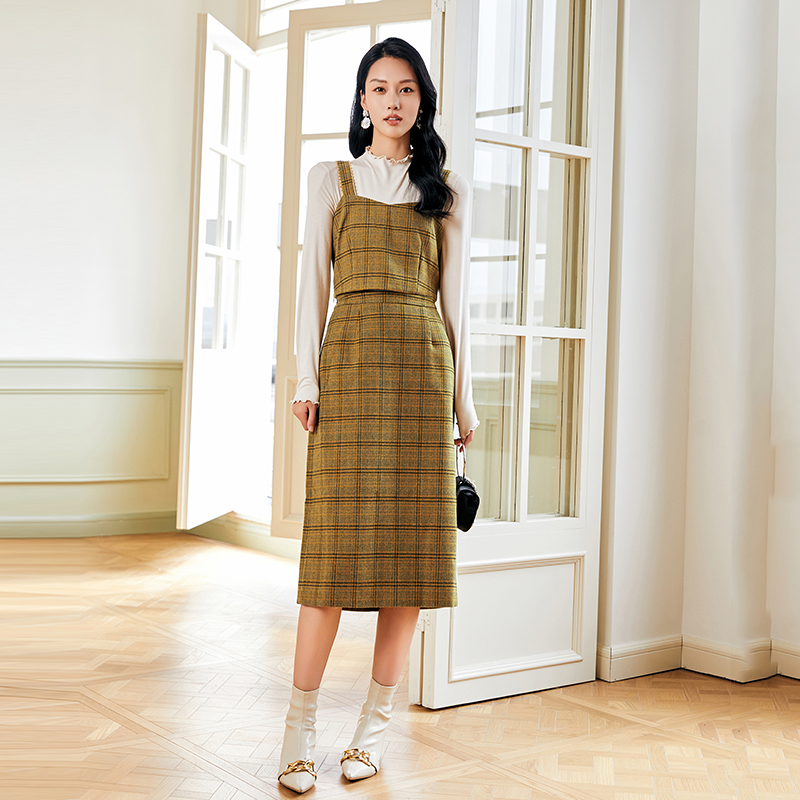 Lucidy/鲁思蒂毛呢中长款半身裙