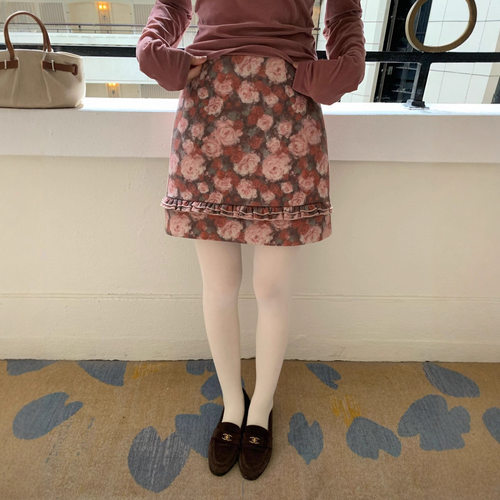 【诠释】NEWOPEN25冬法式浪漫甜美少女风蔷薇印花A字半裙女W7515
