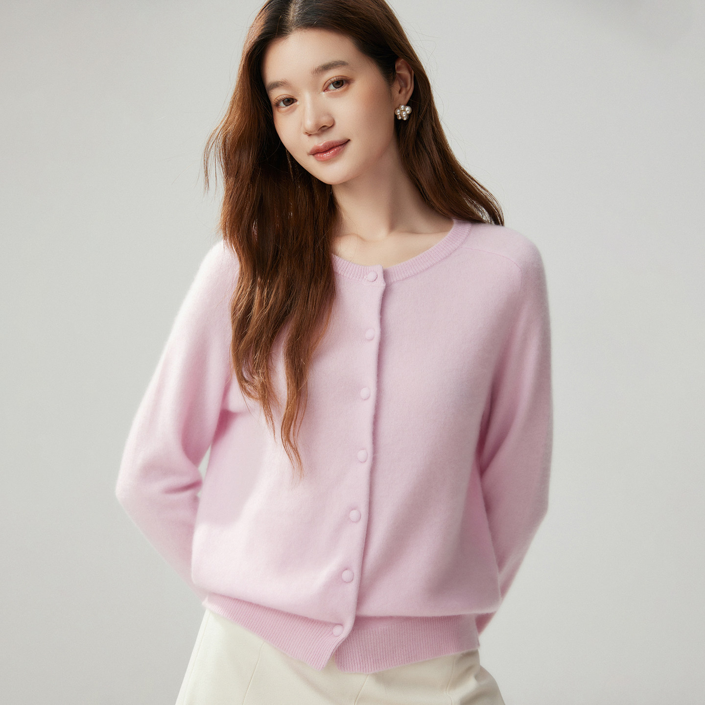 轻奢极简山羊绒圆领开衫女羊绒衫