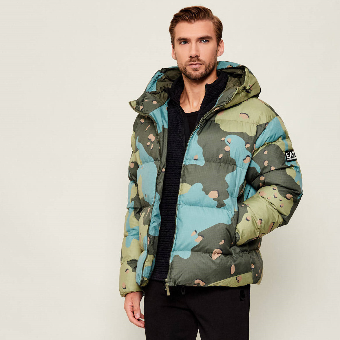 阿玛尼男士潮迷彩加厚保暖棉夹克