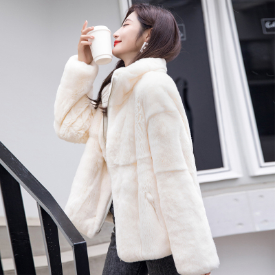 女士皮草外套真獭兔毛整皮年轻款