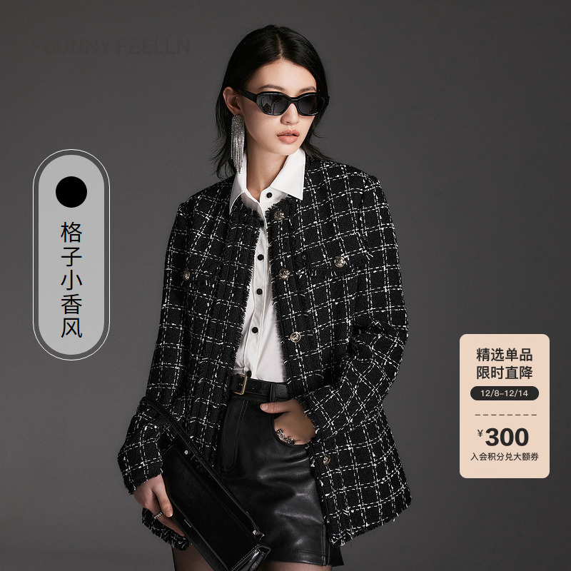 仿佛格纹短款短外套女