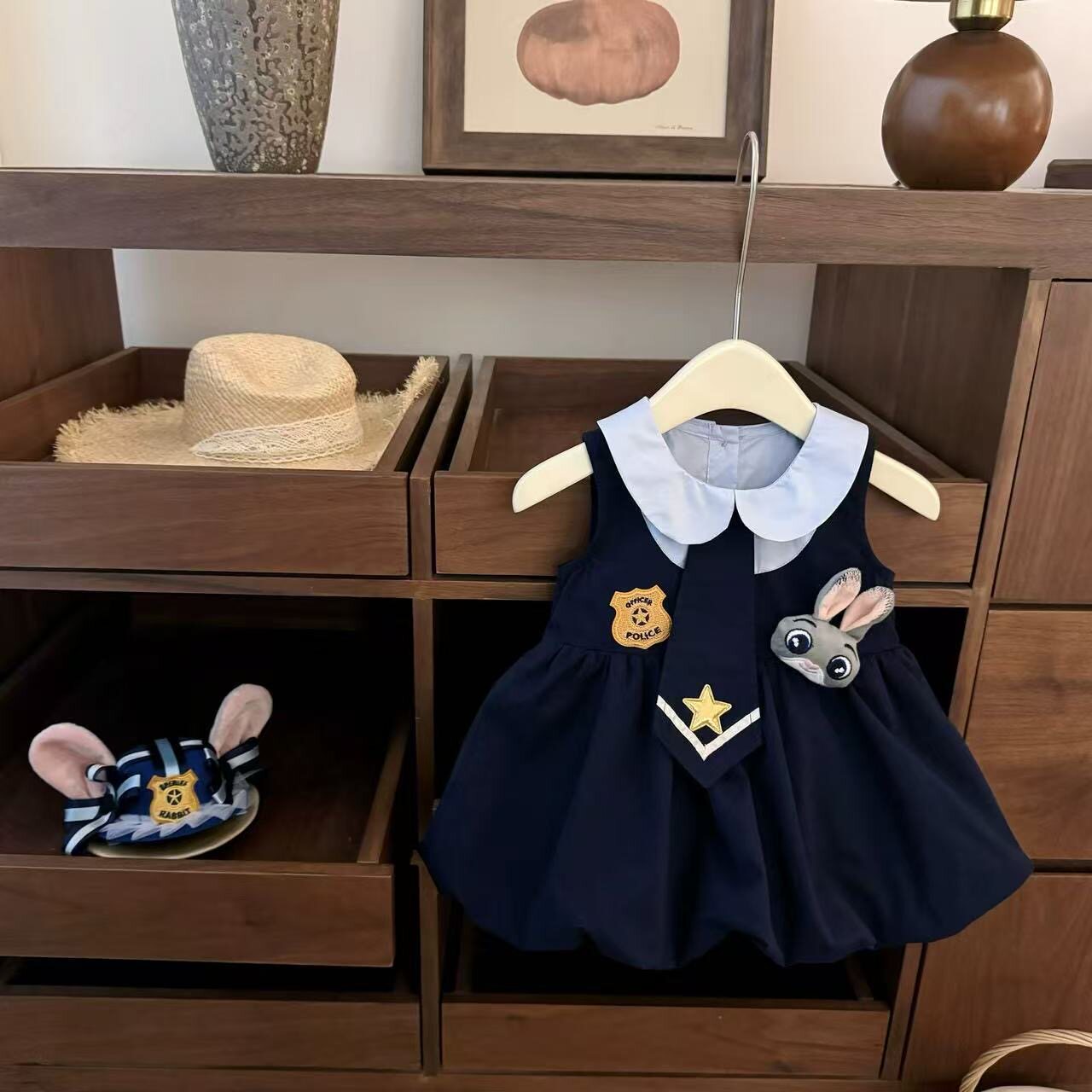 2026女童新款朱迪连衣裙兔子警官宝宝jk可爱学院裙子花苞连衣裙图片