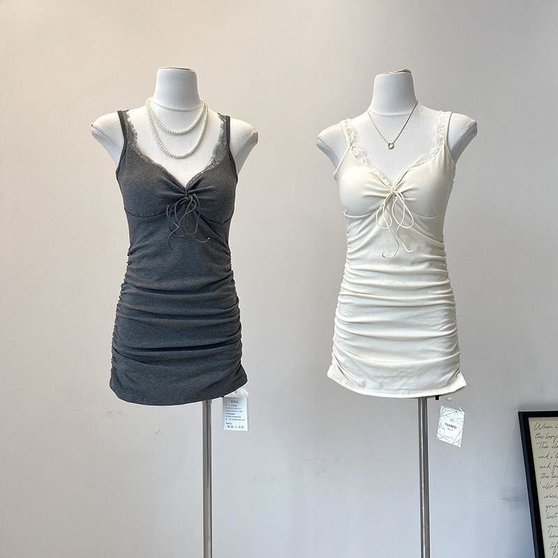 蕾丝拼接系带灰色无袖背心裙女2025新款韩版简约百搭包臀连衣裙