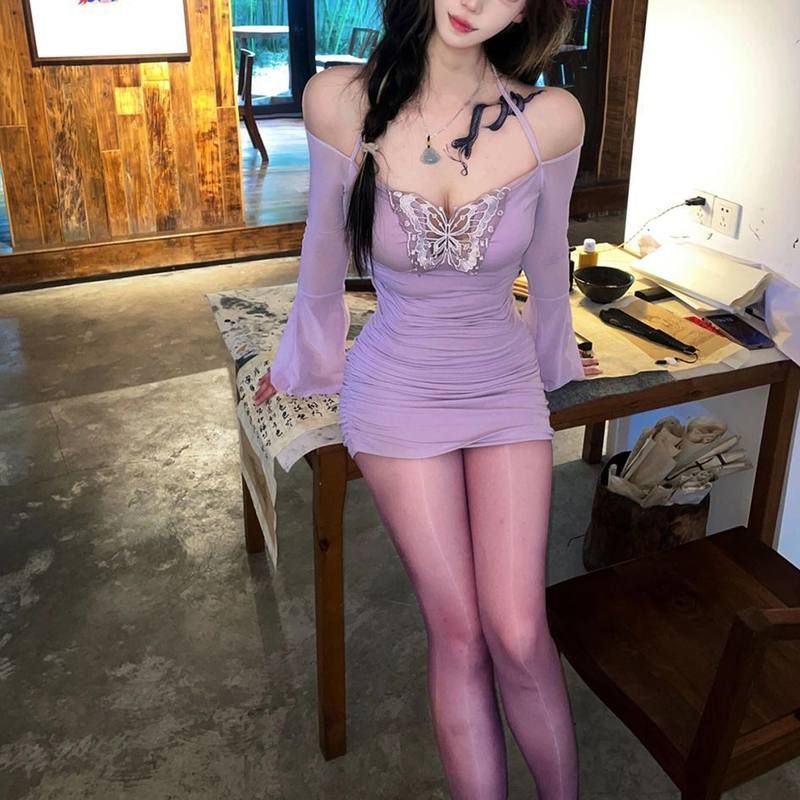 2025韩版简约纯欲蝴蝶镂空性感包臀连衣裙女辣妹修身显瘦挂脖短裙