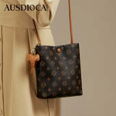 时尚 手机包包女式 2025新款 高级感通勤水桶包百搭迷你单肩斜挎小包