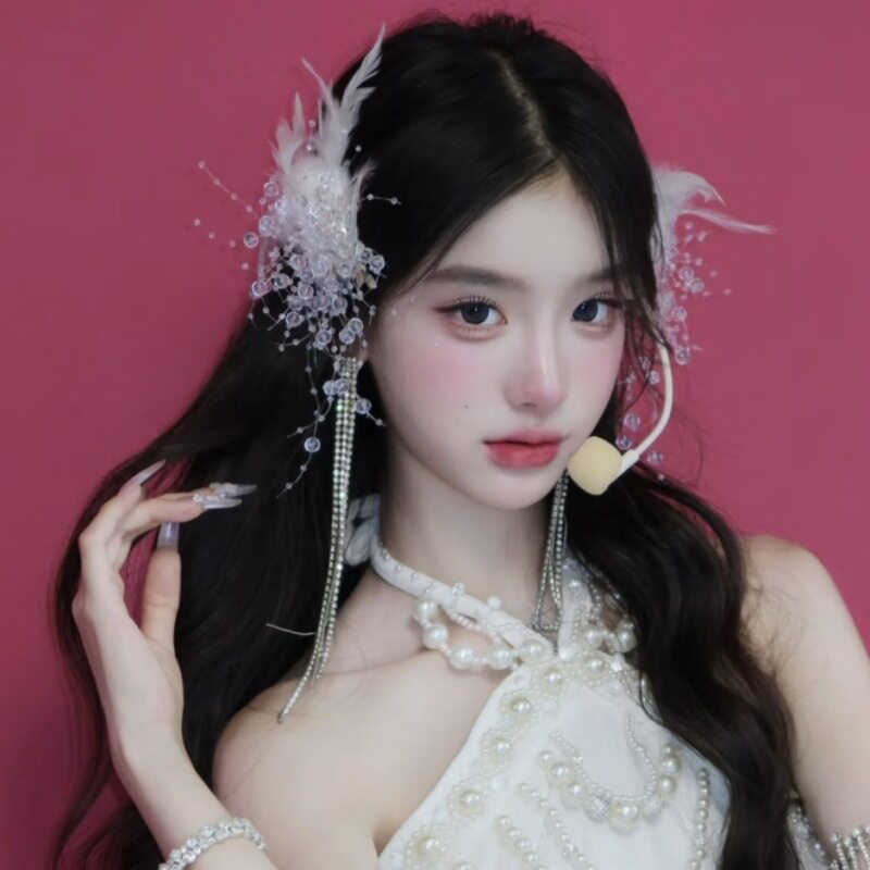 生日女团cos拍照道具毛毛手套扩音器耳麦话筒仿真小蜜蜂韩国爱豆