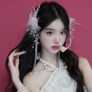 生日女团cos拍照道具毛毛手套扩音器耳麦话筒仿真小蜜蜂韩国爱豆
